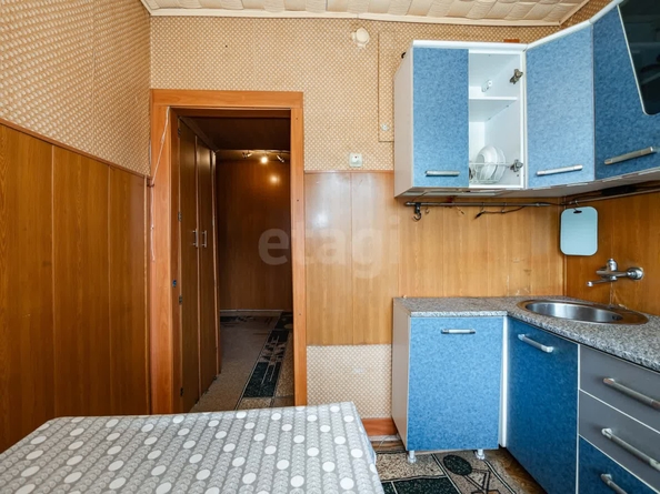 
  Продается 2-комн. квартира, 42 м², Семьи Шамшиных ул, д. 83
. Фото 5.