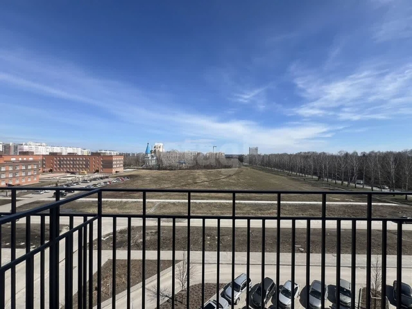 
  Продается 1-комн. квартира, 45.2 м², 3-й микрорайон, д. 1
. Фото 13.
