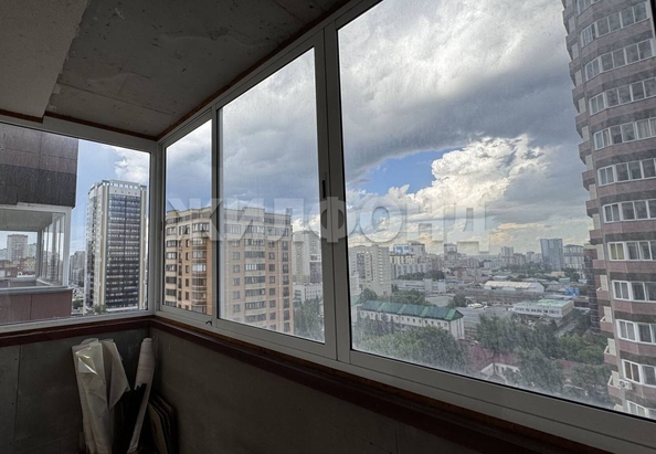
  Продается 1-комн. квартира, 35.2 м², Романова ул, д. 60
. Фото 8.