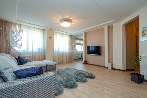 
  Продается 3-комн. квартира, 90.4 м², Некрасова ул, д. 35
. Фото 8.