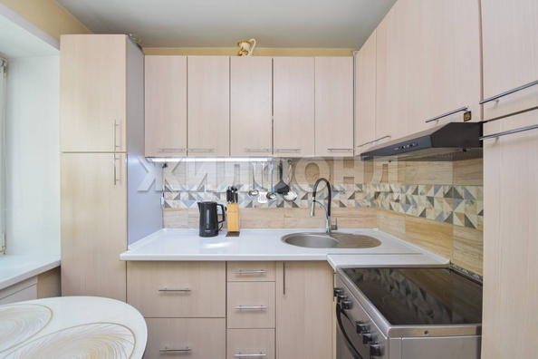 
  Продается 2-комн. квартира, 42 м², Владимировская ул, д. 1
. Фото 6.