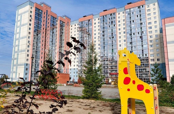 
  Продается 2-комн. квартира, 59.2 м², Петухова ул, д. 156
. Фото 13.