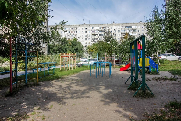 
  Продается 3-комн. квартира, 60 м², Бориса Богаткова ул, д. 194/4
. Фото 4.