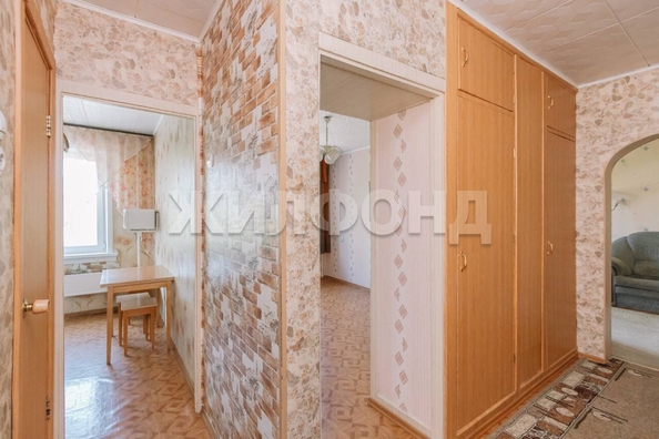 
  Продается 3-комн. квартира, 60 м², Петухова ул, д. 122
. Фото 14.