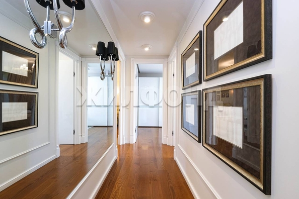 
  Продается 4-комн. квартира, 224.3 м², Кедровая ул, д. 43/4
. Фото 40.