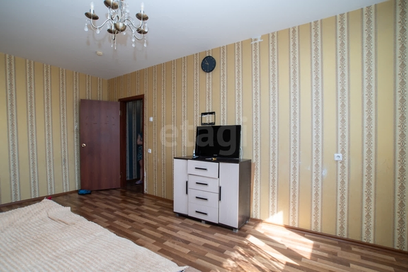 
  Продается 1-комн. квартира, 55.7 м², Титова ул, д. 242/2
. Фото 4.