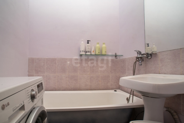 
  Продается 1-комн. квартира, 55.7 м², Титова ул, д. 242/2
. Фото 8.