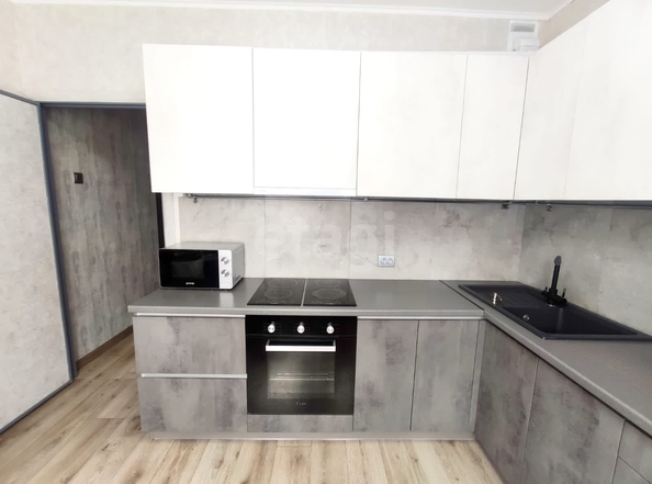 
  Продается 2-комн. квартира, 56 м², Мясниковой ул, д. 24/1
. Фото 12.