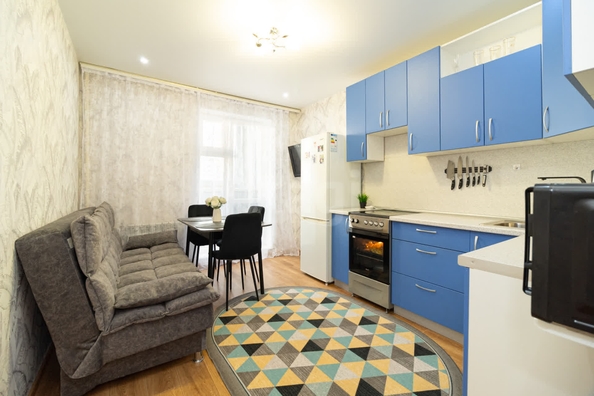 
  Продается 1-комн. квартира, 39.7 м², Забалуева ул, д. 90
. Фото 6.