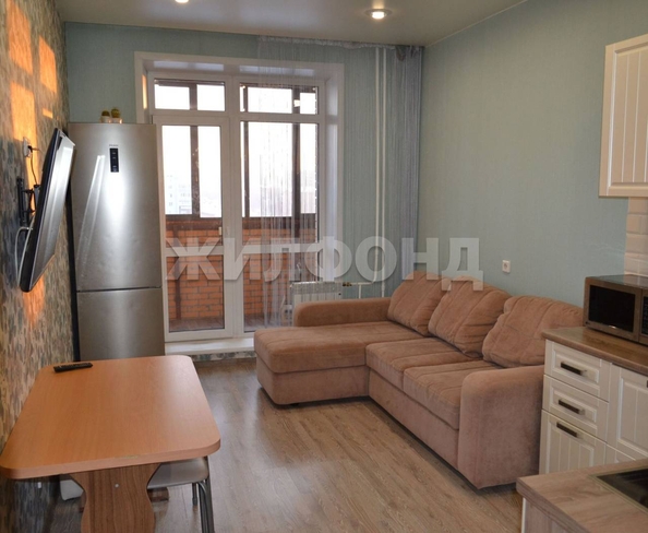 
  Продается 1-комн. квартира, 39.5 м², Райсовета пл, д. 8
. Фото 2.