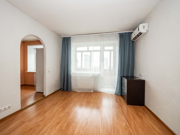 
  Продается 1-комн. квартира, 32.9 м², Кирова ул, д. 110
. Фото 4.