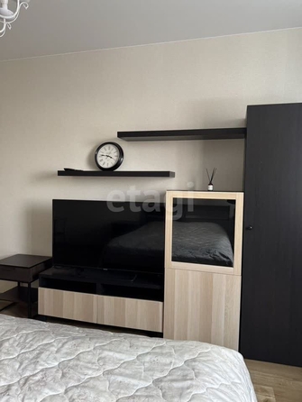 
  Сдается 1-комн. квартира, 38 м², Крылова ул, д. 64/1
. Фото 3.
