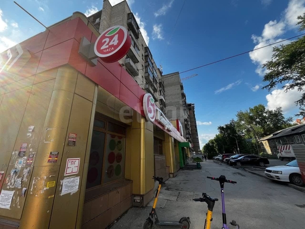 
  Продается 1-комн. квартира, 20 м², Серафимовича ул, д. 14
. Фото 11.