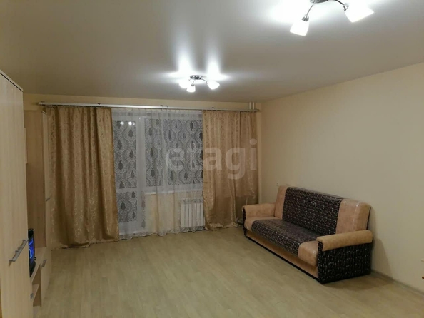 
  Сдается 1-комн. квартира, 40 м², Плющихинская ул, д. 3
. Фото 2.