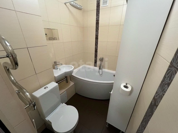 
  Сдается 2-комн. квартира, 43 м², Есенина ул, д. 33
. Фото 8.