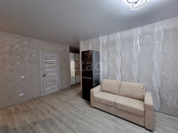 
  Сдается 3-комн. квартира, 76.8 м², Семьи Шамшиных ул, д. 77
. Фото 5.