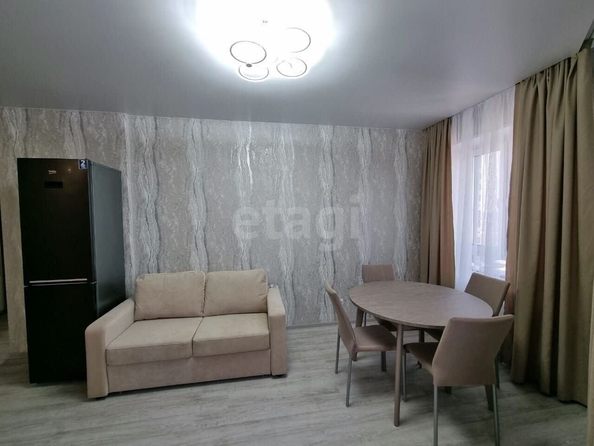 
  Сдается 3-комн. квартира, 76.8 м², Семьи Шамшиных ул, д. 77
. Фото 8.