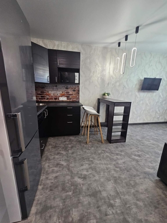
  Сдается 2-комн. квартира, 35 м², Сибиряков-Гвардейцев ул
. Фото 2.