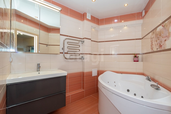 
  Продается 4-комн. квартира, 96 м², Марата ул, д. 6
. Фото 9.