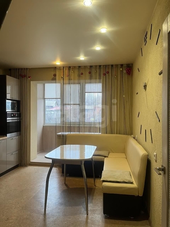 
  Сдается 2-комн. квартира, 74 м², Приморская ул, д. 10/1
. Фото 3.
