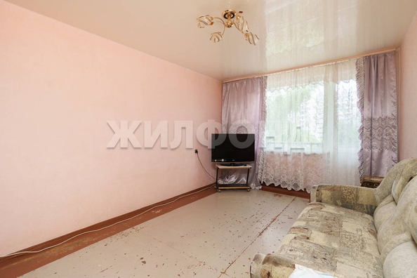 
  Продается 3-комн. квартира, 59.8 м², Полтавская ул, д. 45
. Фото 9.
