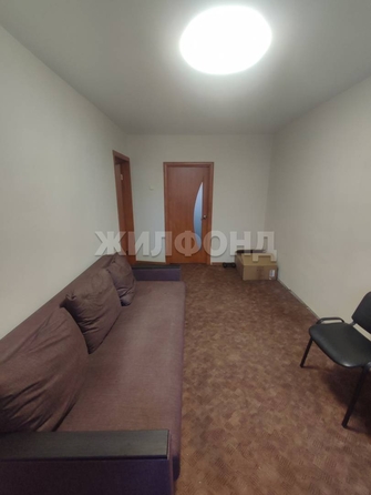 
  Продается 3-комн. квартира, 56 м², Большевистская ул, д. 155
. Фото 2.