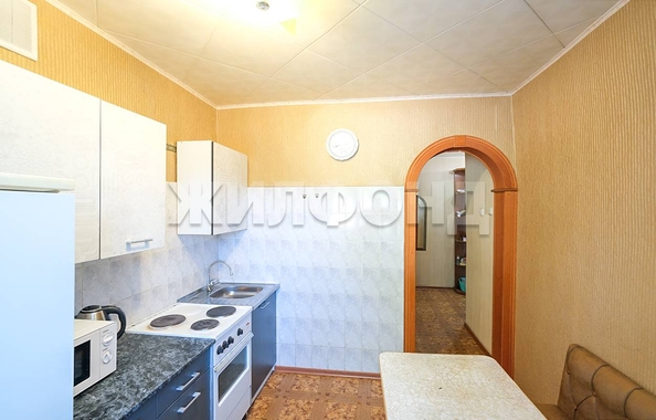 
  Продается 3-комн. квартира, 56 м², Большевистская ул, д. 155
. Фото 2.