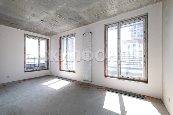 
  Продается 3-комн. квартира, 96 м², Семьи Шамшиных ул, д. 93
. Фото 3.
