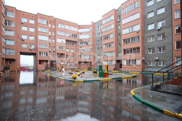 
  Продается 4-комн. квартира, 124.3 м², Вертковская ул, д. 42
. Фото 32.