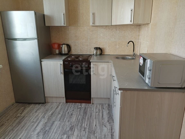 
  Сдается 1-комн. квартира, 42 м², Титова ул, д. 238
. Фото 8.