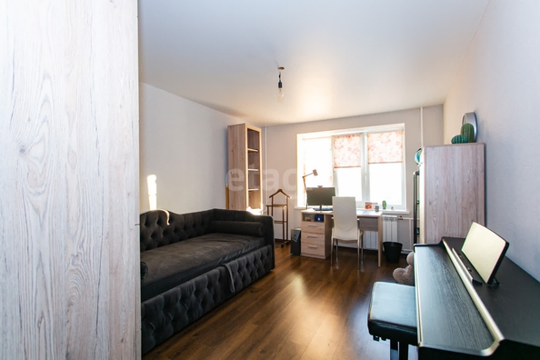 
  Продается 2-комн. квартира, 63.5 м², Зорге ул, д. 92
. Фото 10.