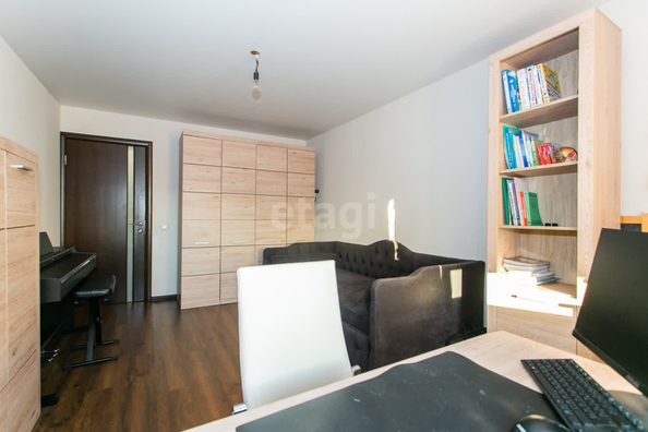 
  Продается 2-комн. квартира, 63.5 м², Зорге ул, д. 92
. Фото 13.