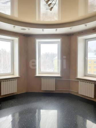 
  Продается 4-комн. квартира, 129.3 м², Ильича ул, д. 23
. Фото 5.