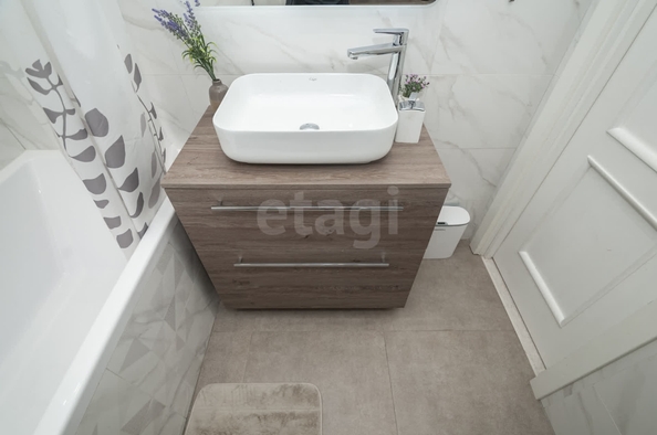 
  Продается 3-комн. квартира, 61.8 м², Урицкого ул, д. 1
. Фото 27.