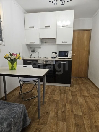 
  Продается 1-комн. квартира, 35 м², Толбухина ул, д. 21
. Фото 5.