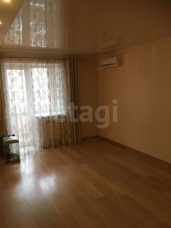 
  Продается 3-комн. квартира, 76.2 м², Холодильная ул, д. 17
. Фото 8.