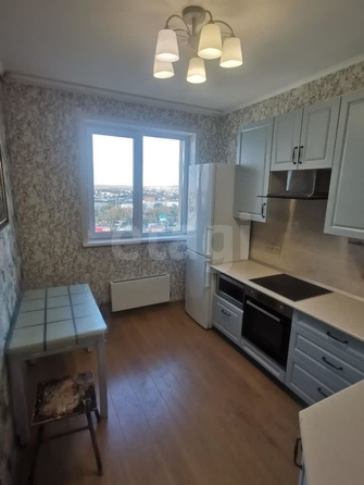 
  Сдается 1-комн. квартира, 36 м², Есенина ул, д. 12/1
. Фото 5.