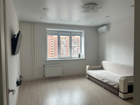 
  Продается 3-комн. квартира, 83 м², ЖК Радужный каскад, б/с 19
. Фото 8.