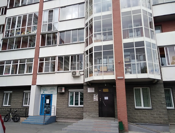 
  Продается 3-комн. квартира, 110.4 м², Красный пр-кт, д. 165/1
. Фото 9.