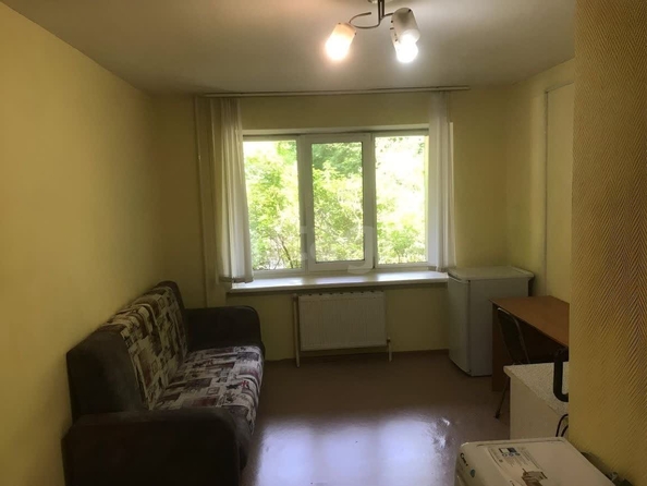 
  Сдается 1-комн. квартира, 18 м², Медкадры ул, д. 8
. Фото 1.