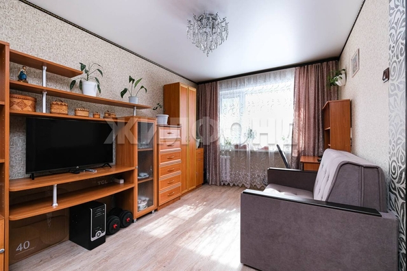 
  Продается 1-комн. квартира, 32.3 м², Объединения ул, д. 82
. Фото 1.