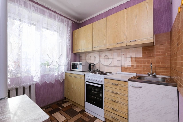 
  Продается 1-комн. квартира, 32.3 м², Объединения ул, д. 82
. Фото 9.