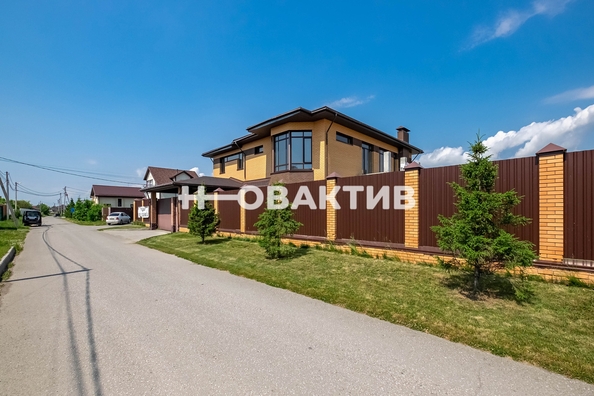 
  Продается коттедж, 721.6 м², село Ленинское
. Фото 1.