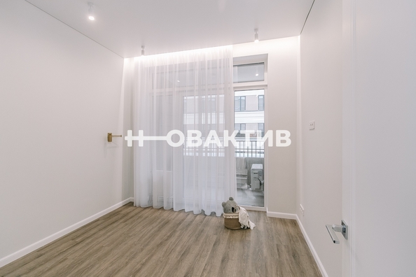 
  Сдается 3-комн. квартира, 89.8 м², Кедровая ул, д. 75
. Фото 33.