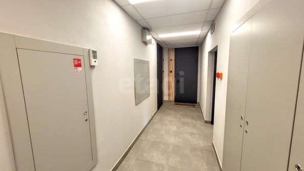 
  Продается 3-комн. квартира, 61.8 м², Коминтерна ул, д. 1с
. Фото 10.