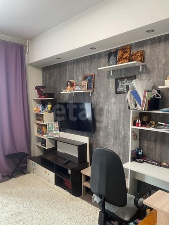 
  Продается 2-комн. квартира, 55.6 м², Дзержинского пр-кт, д. 10
. Фото 5.