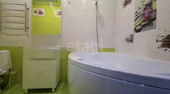 
  Продается 2-комн. квартира, 65 м², Линейная ул, д. 53/1
. Фото 2.