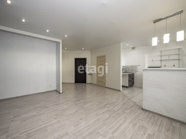 
  Продается 2-комн. квартира, 60.2 м², Сухарная ул, д. 101/1
. Фото 1.