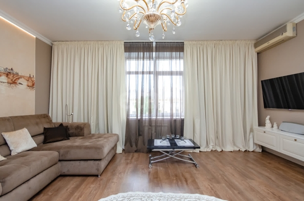 
  Продается 2-комн. квартира, 84 м², Октябрьская ул, д. 34
. Фото 9.