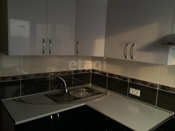 
  Сдается 1-комн. квартира, 38 м², Курганская ул, д. 38
. Фото 4.